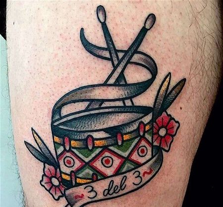 Old School小腿鼓纹身图案