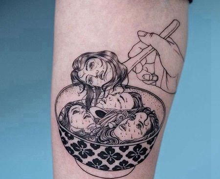 线条小腿人头纹身图案