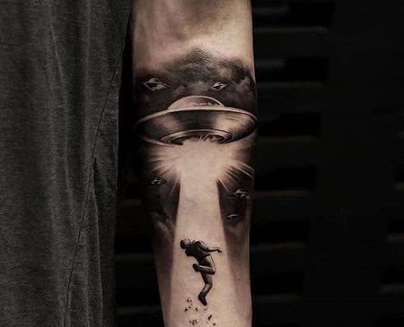 写实小臂飞碟纹身图案