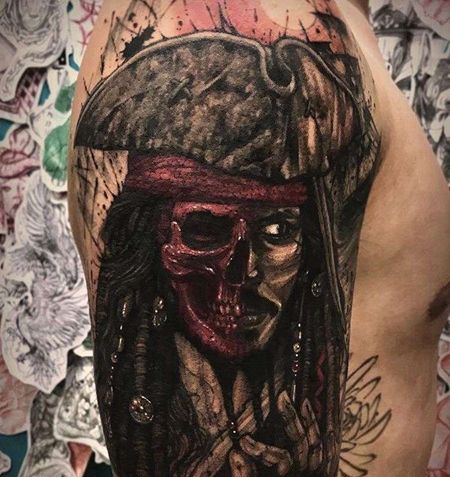 写实大臂船长纹身图案