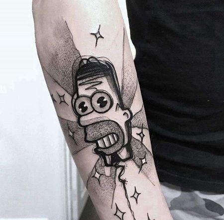 点刺小臂辛普森纹身图案