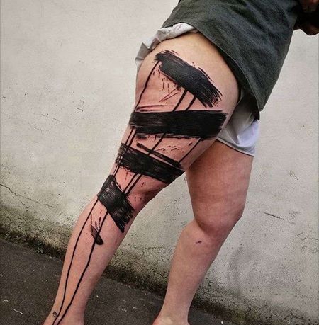 泼墨腿纹身图案