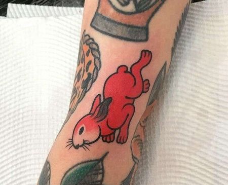 小臂兔子纹身图案