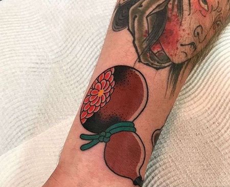 日式小臂葫芦纹身图案