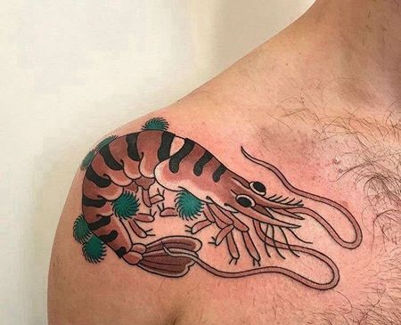 日式大臂虾纹身图案