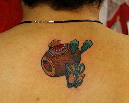 日式后背拨浪鼓纹身图案