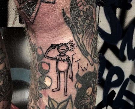 小腿青蛙纹身图案