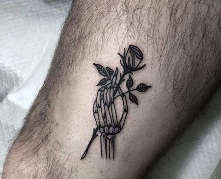 Old School大腿骷髅玫瑰纹身图案