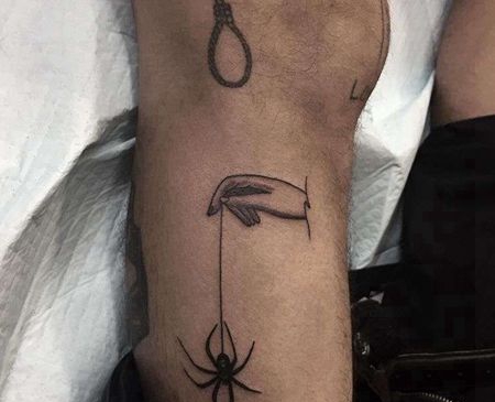 小腿手蜘蛛纹身图案