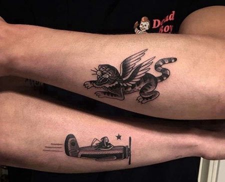 Old School小臂老虎飞机死神纹身图案