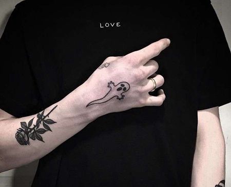 Old School手背幽灵纹身图案