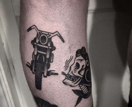 Old School小腿骷髅机车纹身图案