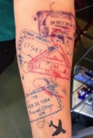 9款有趣的护照印章纹身,见证你到过的所有国家