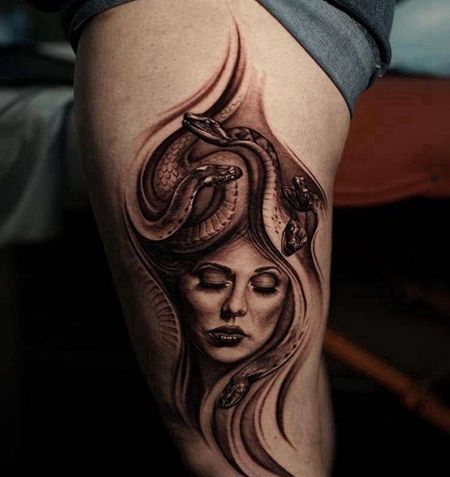 写实大腿美杜莎纹身图案