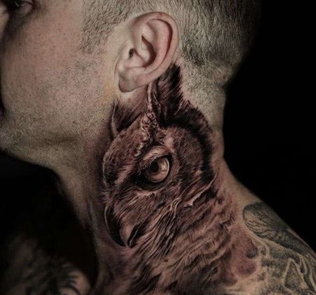写实脖子猫头鹰纹身图案