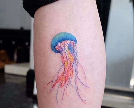 小清新大臂水母纹身图案