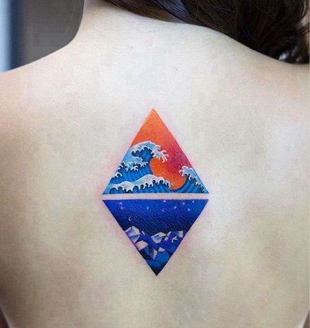 小清新后背海浪纹身图案