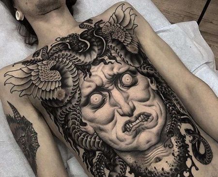 New School前胸蛇人像纹身图案