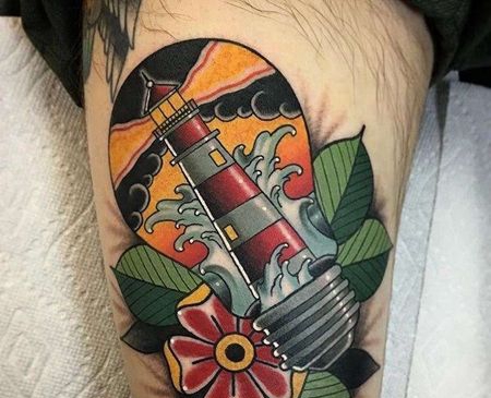 New School大腿灯塔纹身图案