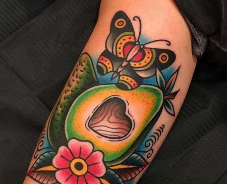 Old School小臂牛油果蝴蝶纹身图案