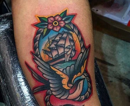 Old School小臂燕子帆船纹身图案