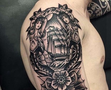 Old School大臂美人鱼帆船纹身图案