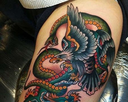 Old School大腿老鹰蛇龙纹身图案