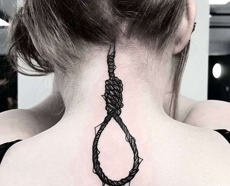 线条后颈绳索纹身图案