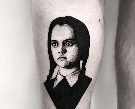 点线小腿人像纹身图案