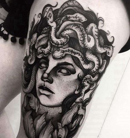 点线大腿美杜莎纹身图案