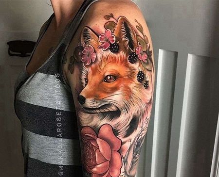 New School大臂狐狸花卉纹身图案