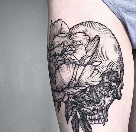 线条大腿牡丹骷髅纹身图案