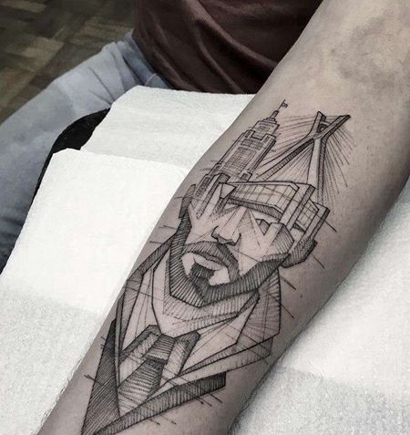 线条小臂人像建筑纹身图案