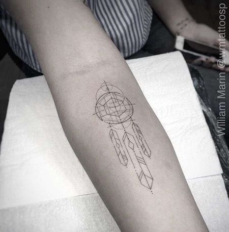 几何小臂捕梦网纹身图案