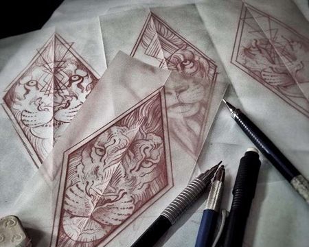 锁骨狮子纹身图案