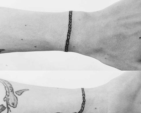 线条手腕绳索纹身图案