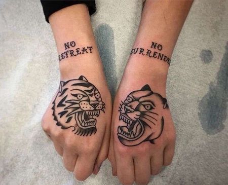 Old School手背老虎豹子纹身图案