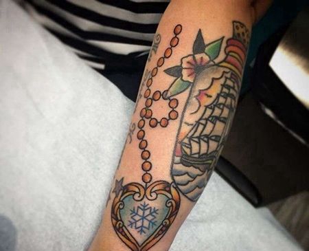 Old School小臂怀表纹身图案