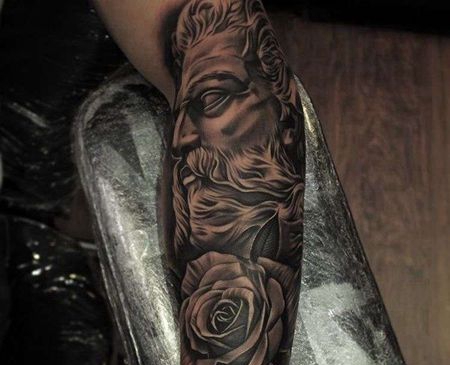 写实小臂西方雕像玫瑰纹身图案