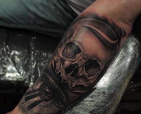 写实小臂骷髅眼睛纹身图案