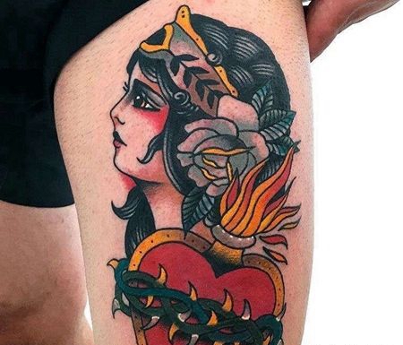 Old School大腿女人心纹身图案