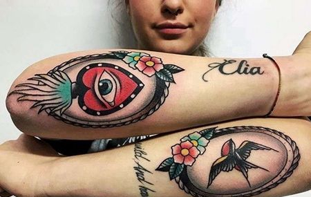 Old School小臂心燕子纹身图案