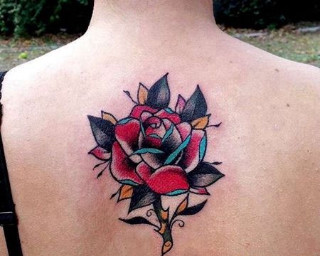 Old School后背玫瑰纹身图案