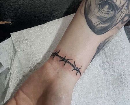 New School小臂铁蒺藜纹身图案