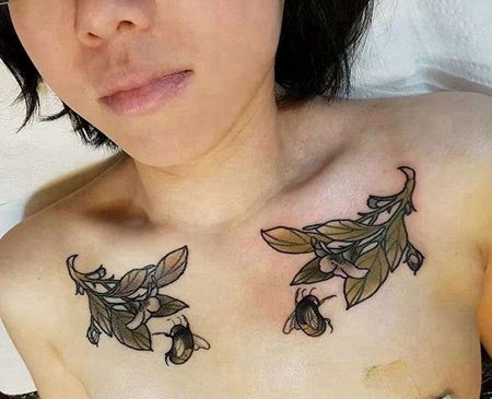 New School锁骨燕子纹身图案