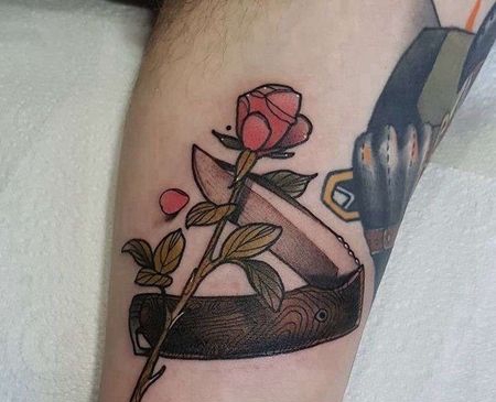 New School小腿折刀玫瑰纹身图案