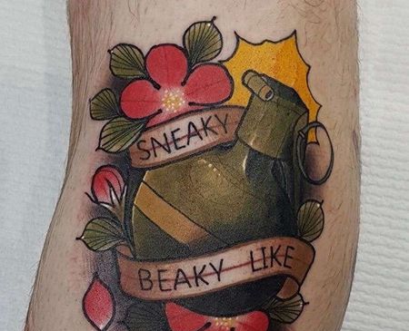 New School小腿手榴弹纹身图案