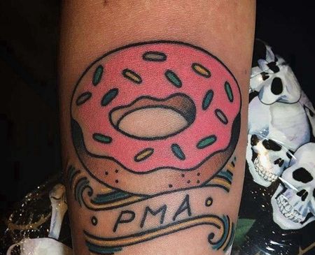 Old School小臂甜甜圈纹身图案