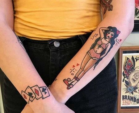 Old School小臂女人扑克纹身图案