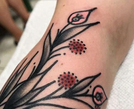 Old School小臂草纹身图案